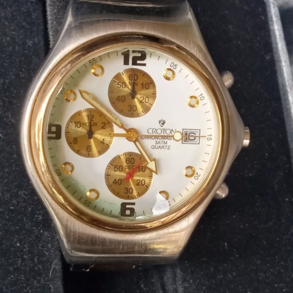 "Chronamatic" Quartz W/Box & Pamphlet Croton